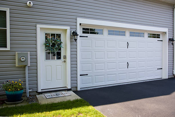 24/7 Emergency Garage Door Panel Replacement experts in Hanover, MN